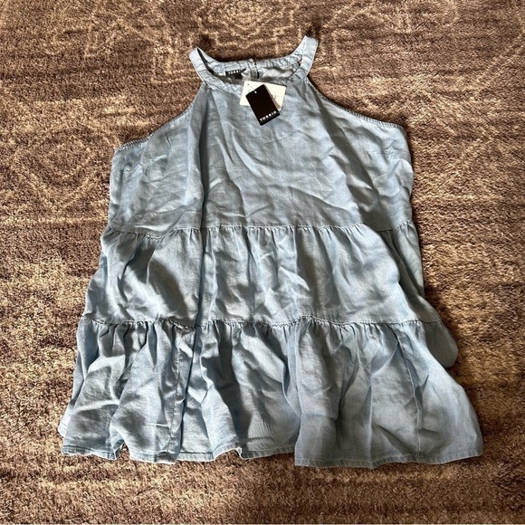 NWT Torrid Chambray Halter Neck Tiered Sleeveless Top Tencel Light Blue 00X - Picture 4 of 7